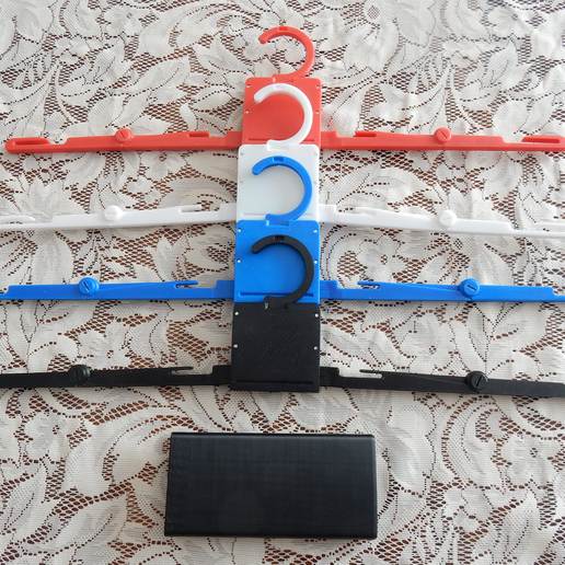 Foldable Coat Hanger with Arm Protection Cover